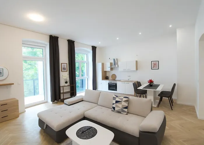 Celeste Apartment *
