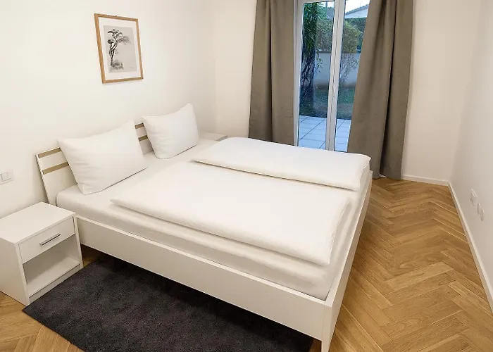 Celeste Apartment *